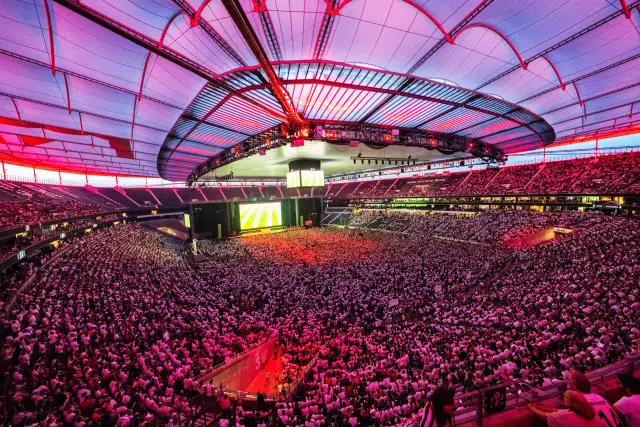 Volles Stadion von oben